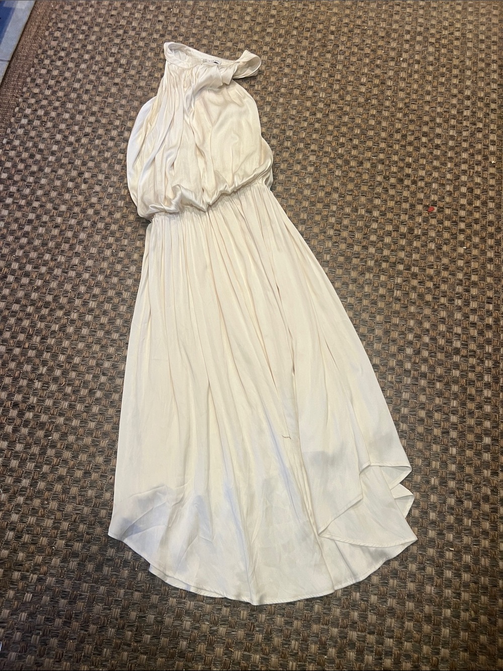 Elegant current air cream Shoulder Midi Dress small